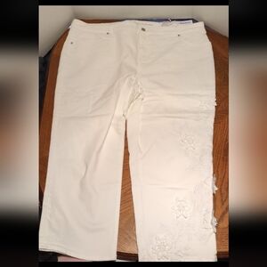 Chicos Girlfriend Cropped Jeans